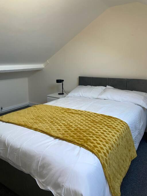 Modern 1 Bed Apartment In The City Centre Of Derby Zewnętrze zdjęcie